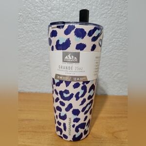 Hydrapeak 25oz stainless steel tumbler with lid